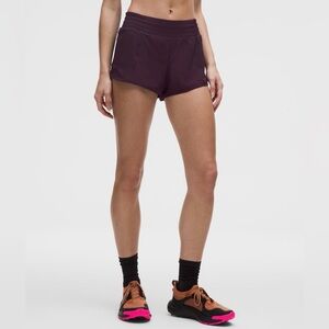 NWT Lululemon hotty hot shorts in black plum 2.5” size 14